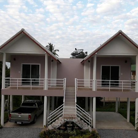 Baan Suan Geb Tawan Hotel Lopburi Kültér fotó