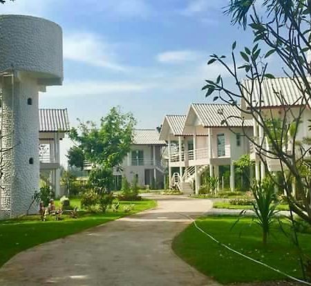 Baan Suan Geb Tawan Hotel Lopburi Kültér fotó