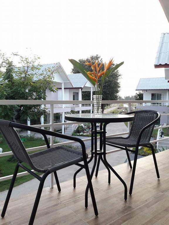 Baan Suan Geb Tawan Hotel Lopburi Kültér fotó